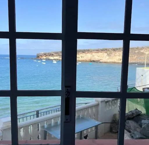 Claudia Puertito De Adeje - 2 Bedrooms, 70Mq, On The Beach
